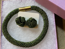 Load image into Gallery viewer, Knot Beaded Earrings - Olive Green
