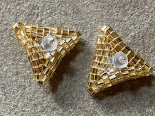 Load image into Gallery viewer, Triangle earrings - Gold Hexagon beads
